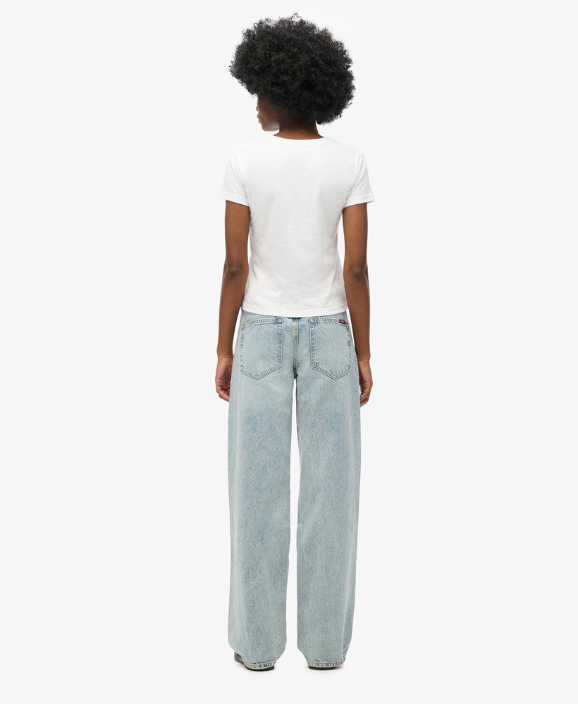 mid-rise wide leg jeans in vintage lentestijl op maat gemaakt.
