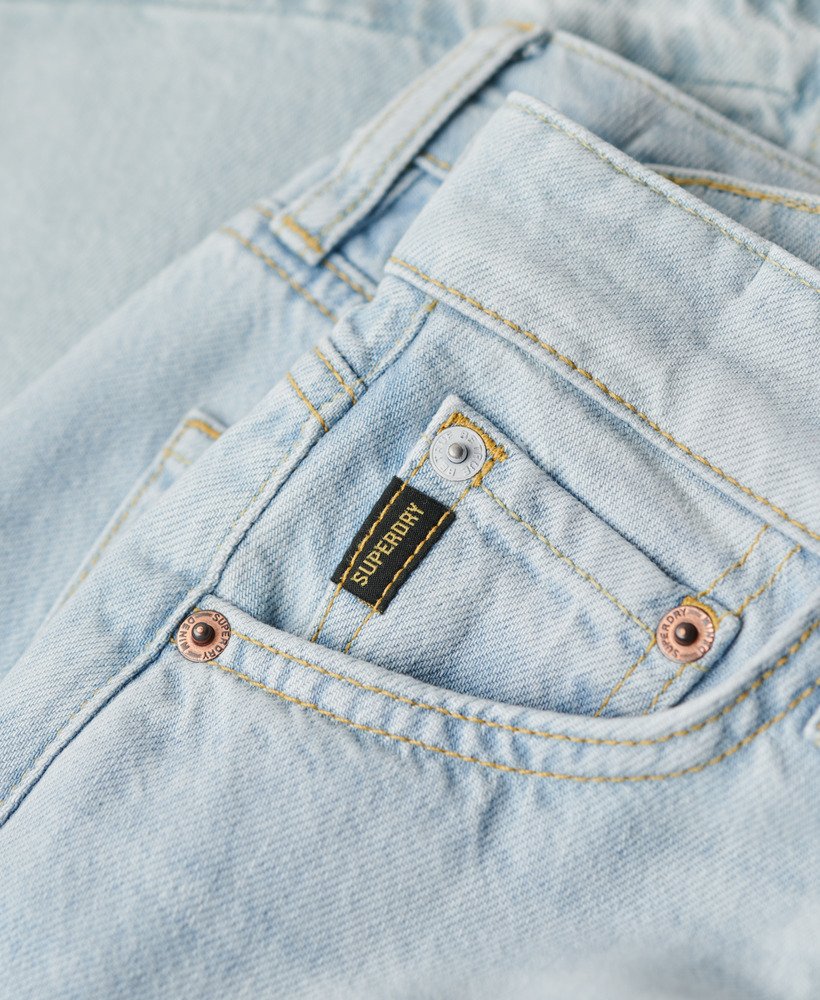 jeans met rafelige zoom en wijde pijpen in phoenix lichtblauw.