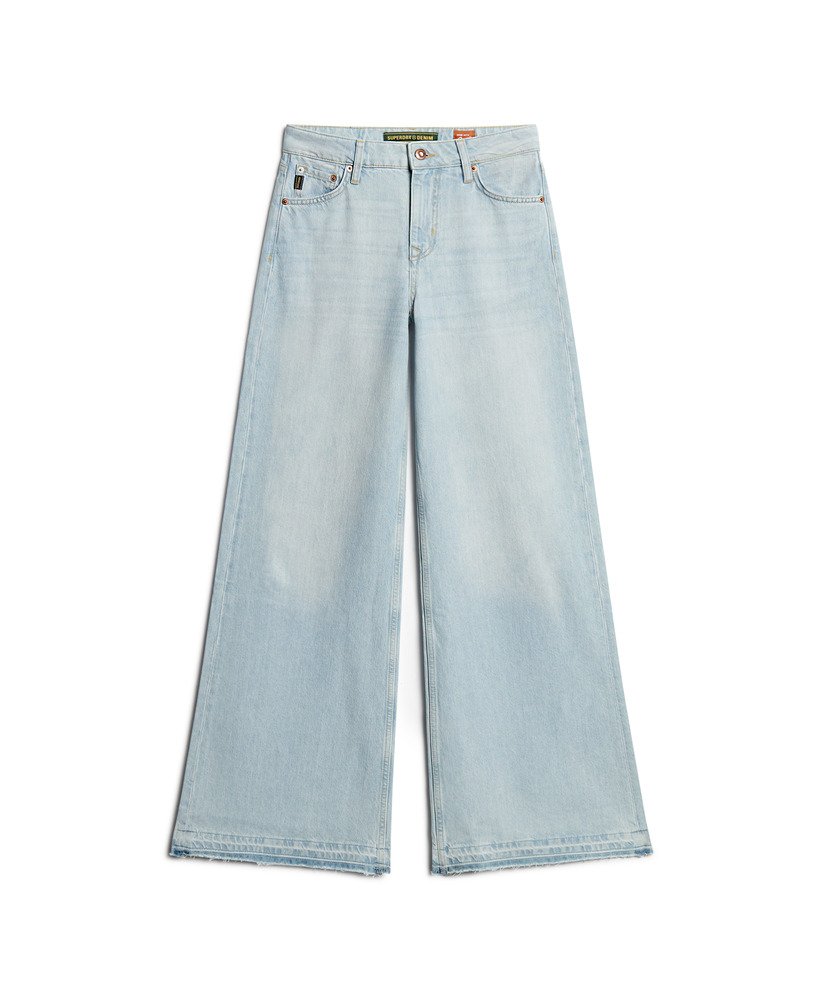 jeans met rafelige zoom en wijde pijpen in phoenix lichtblauw.