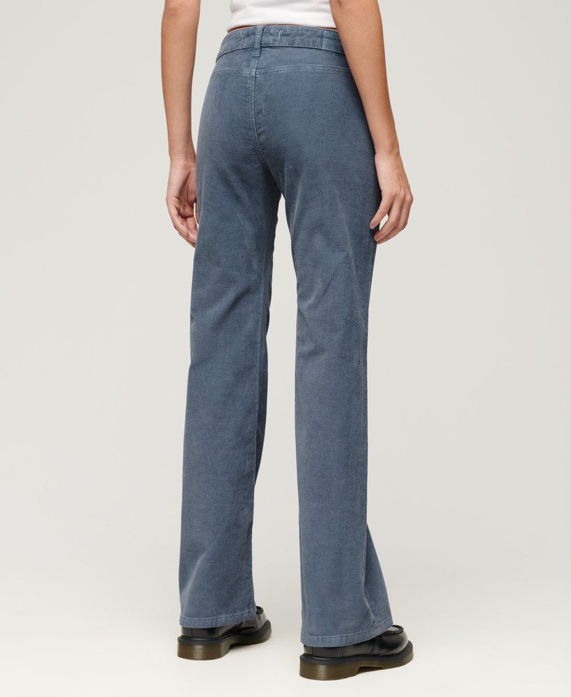 laag uitlopende corduroy jeans met tailleband in gewassen denimblauw