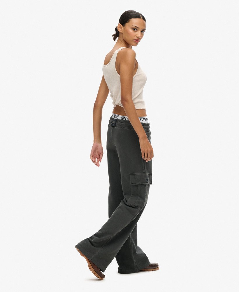 athletic essentials vintage wide cargo jogger in gewassen zwart