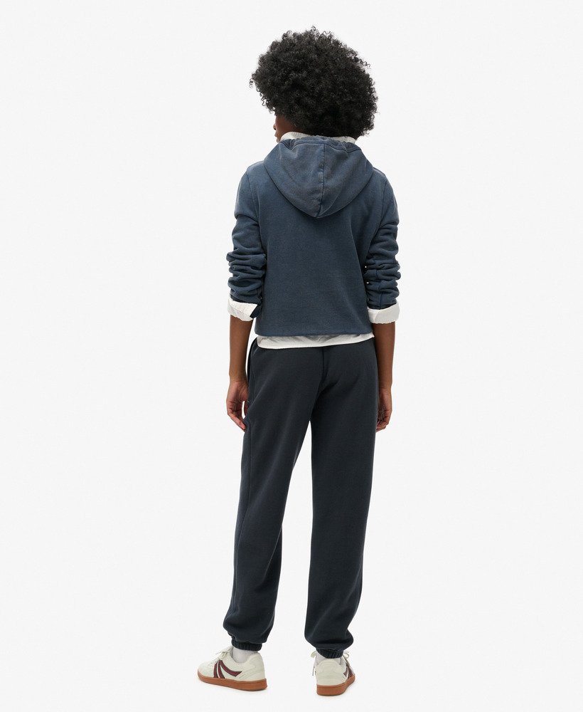 essential logo joggingbroek met manchetten in een prachtige marineblauwe kleur