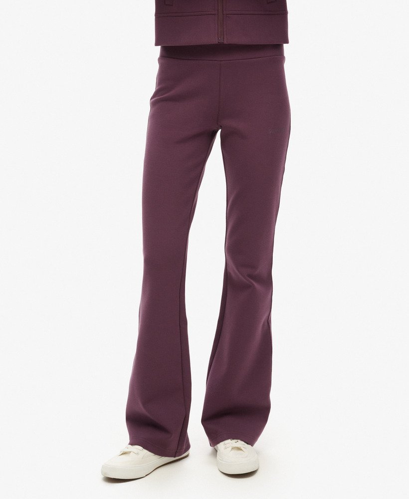 sport tech low rise flared joggers in smoky aubergine purple