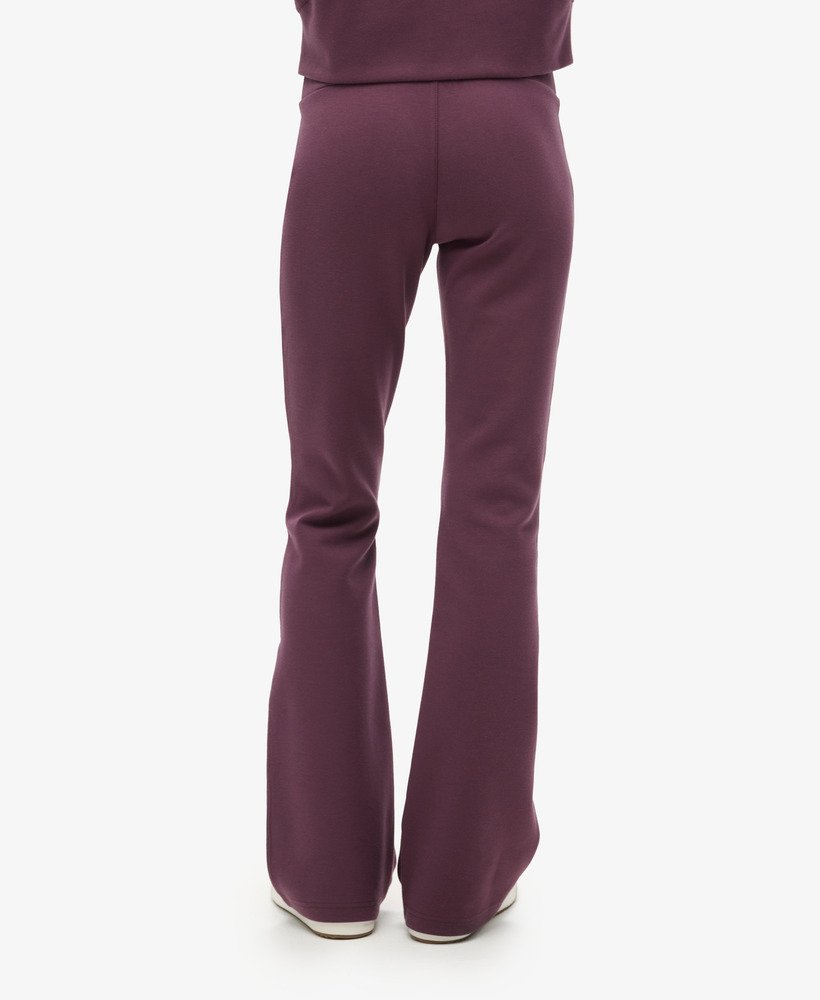 sport tech low rise flared joggers in smoky aubergine purple