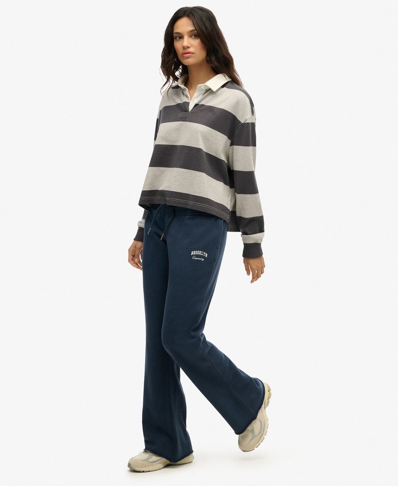 athletic essentials low rise flare joggers in richest navy