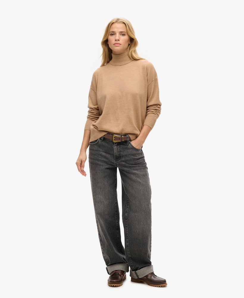merino trui met verlaagde schouders en rolkraag in pralinekleur