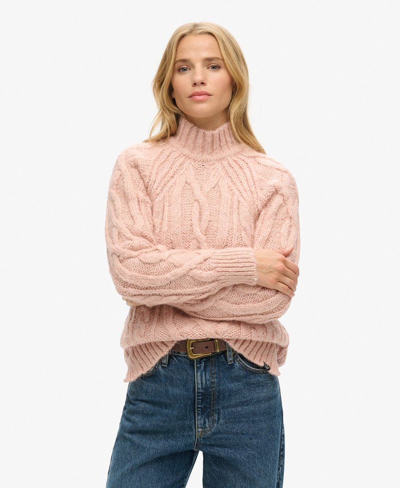 trui met hoge hals en kabelpatroon in vintage blushroze gemêleerd