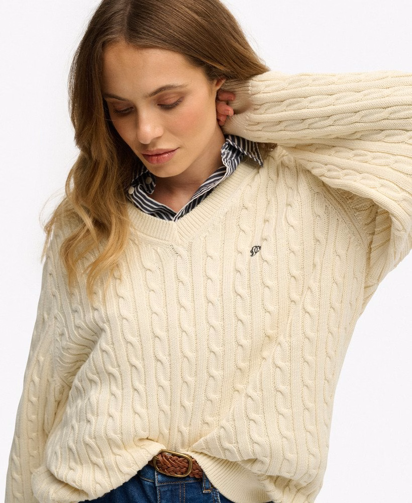 Extra grote V-hals kabeljumper