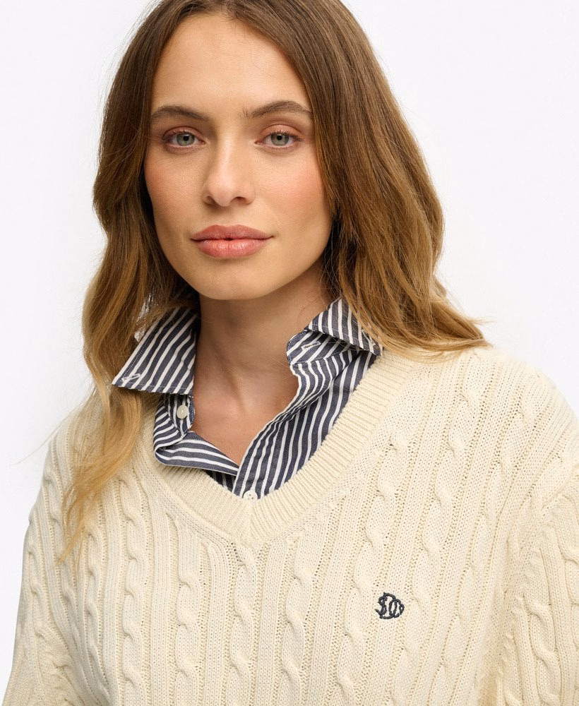 Extra grote V-hals kabeljumper