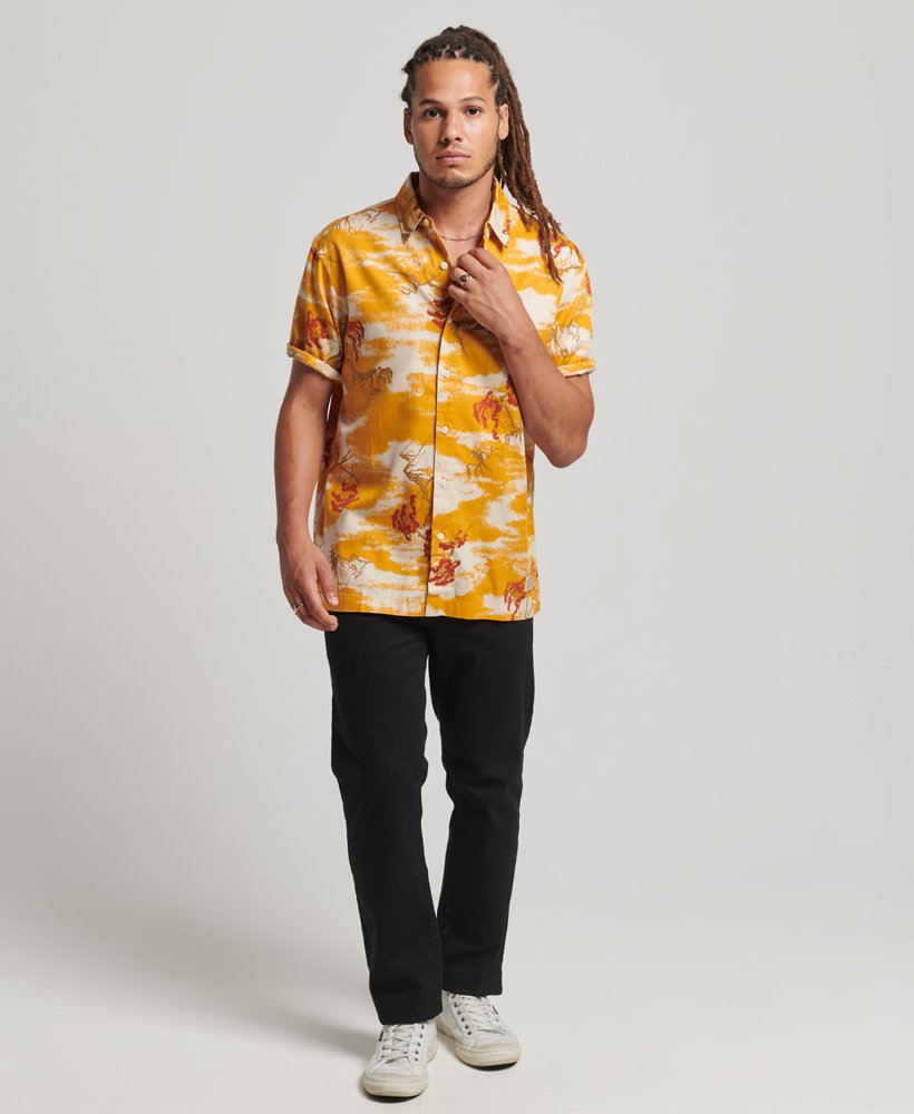 hawaiiaans shirt met korte mouwen en gele wolkenprint