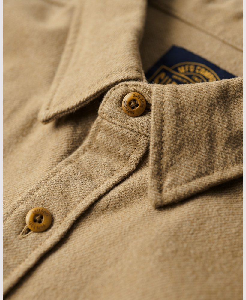 trailsman relaxed fit overshirt in zandsteenbruin