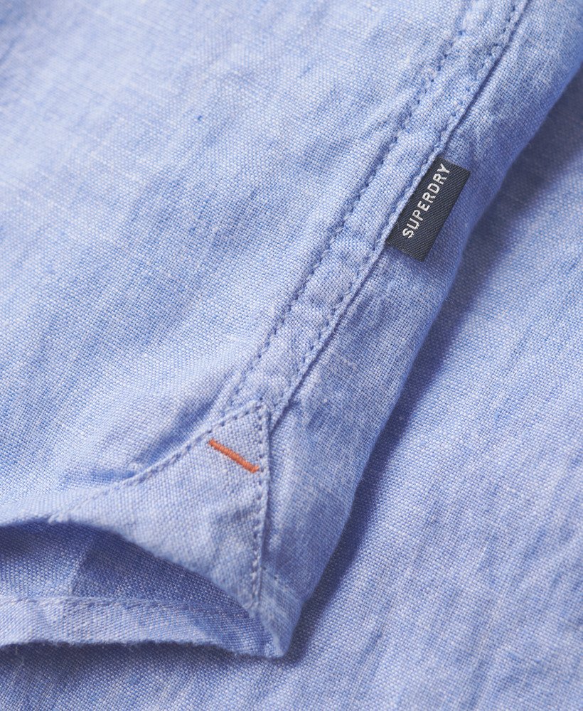 casual linnen overhemd met lange mouwen in lichtblauw chambray.