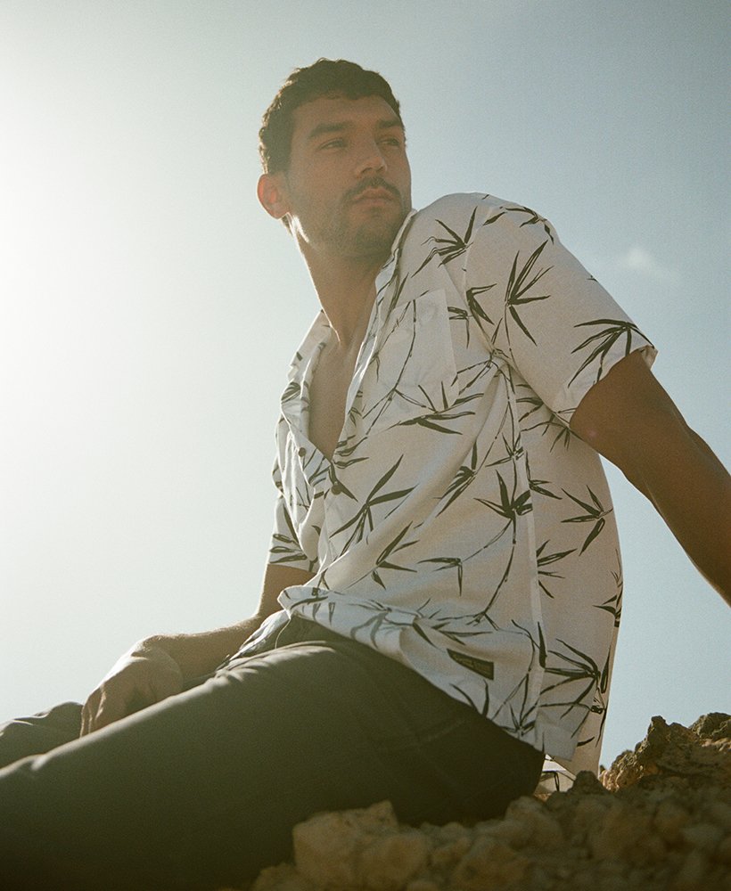 strandshirt met korte mouwen in optisch bamboe.