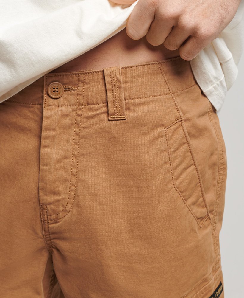 biologische katoenen cargo shorts in de kleur tabaksbruin van denim co.
