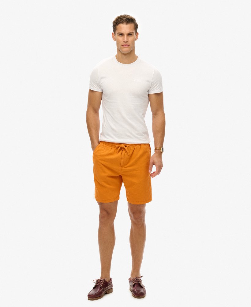 vintage overgeverfde shorts in opvallend oranje.