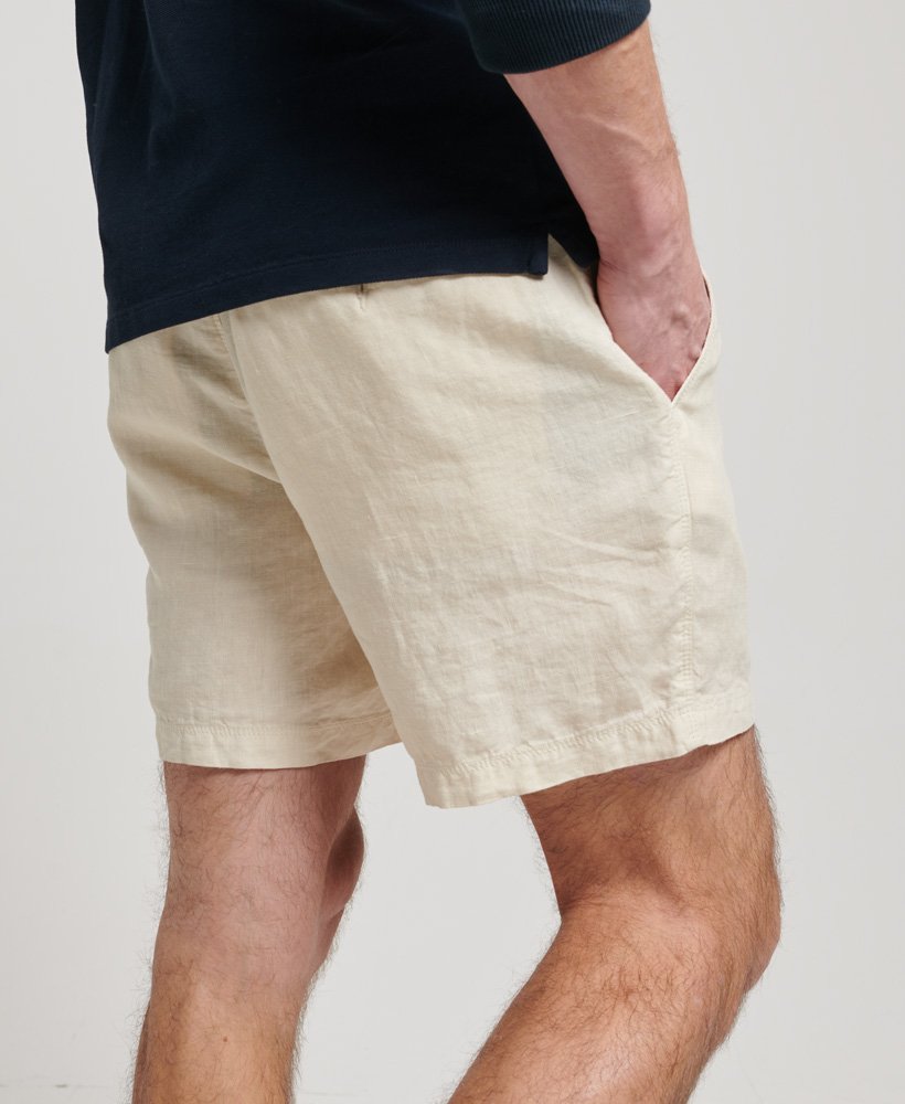 overgeverfde linnen shorts in berkenbeige