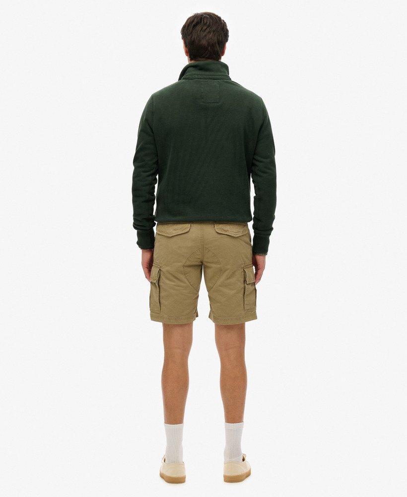 biologische katoenen cargo shorts in beige geschikt voor een jurk.