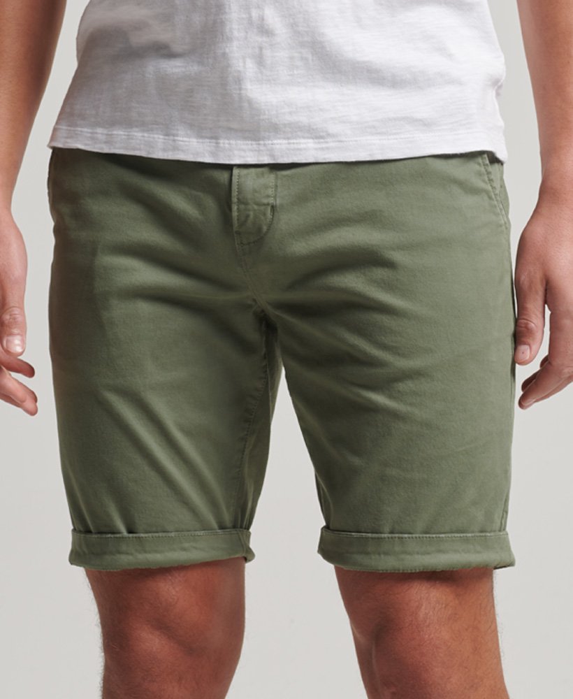 core chino shorts in thyme