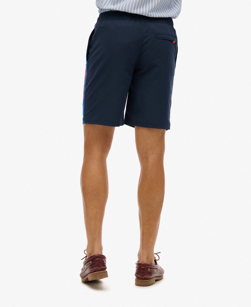 sportswear logo 19 inch boardshorts van gerecycled materiaal in een prachtige marineblauwe kleur