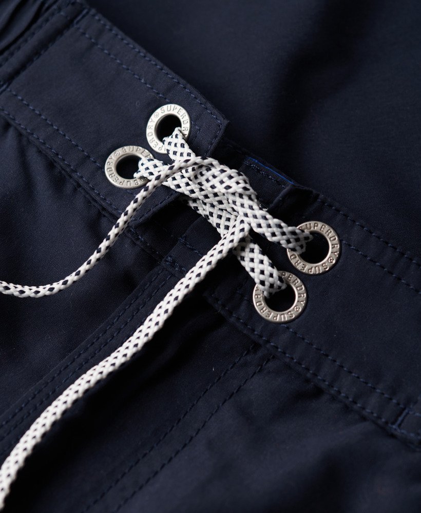 sportswear logo 19 inch boardshorts van gerecycled materiaal in een prachtige marineblauwe kleur