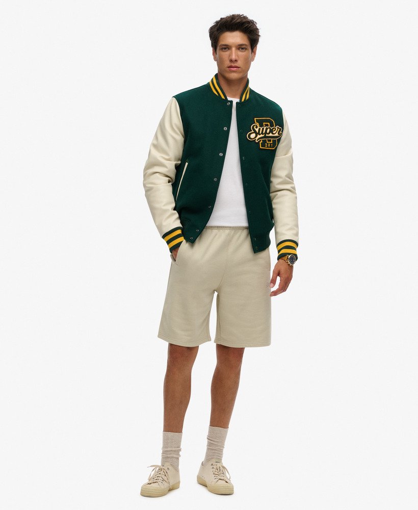 essential logo jersey shorts in licht steenbeige