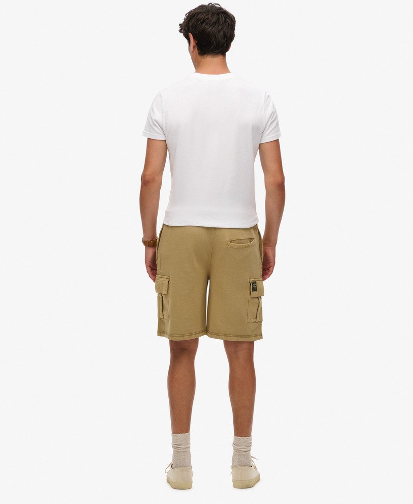 cargo shorts met contrasterende stiksels in gewassen cappuccino.