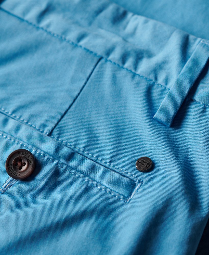 stretch chino shorts in toekanblauw