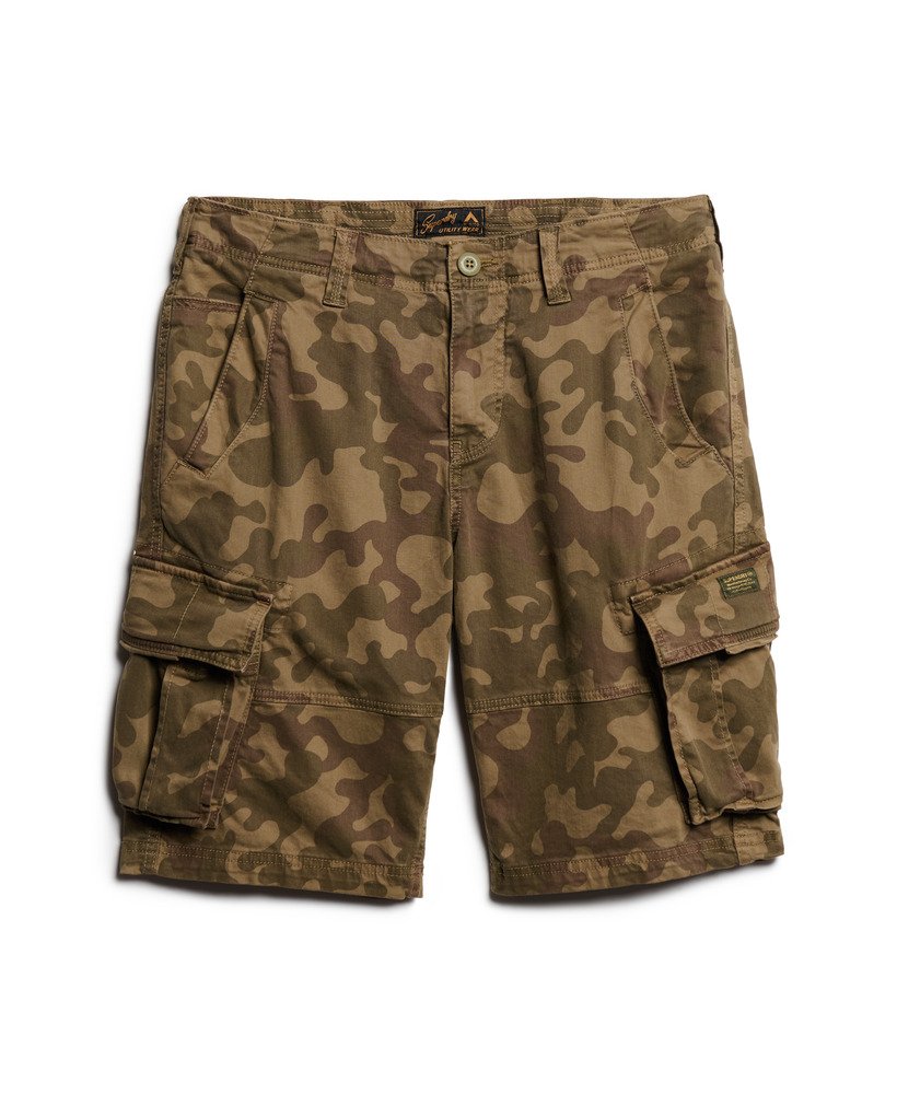 core cargo short in woodland sand camo