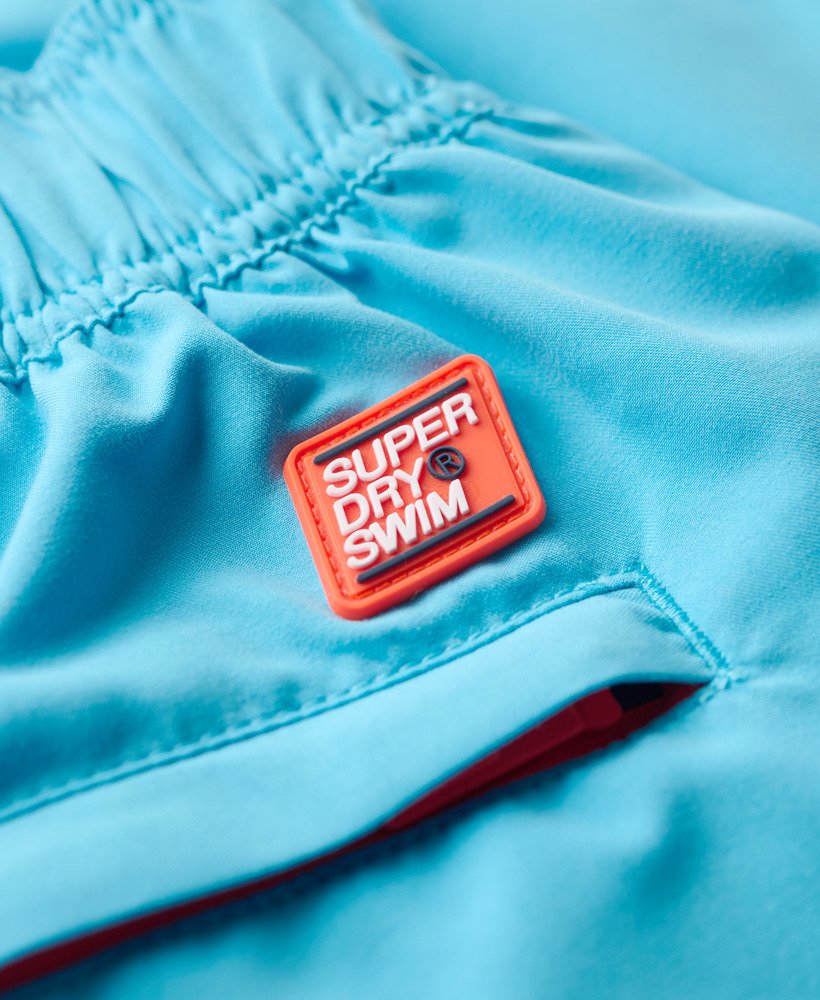 klassieke boardshorts in oceaanblauw