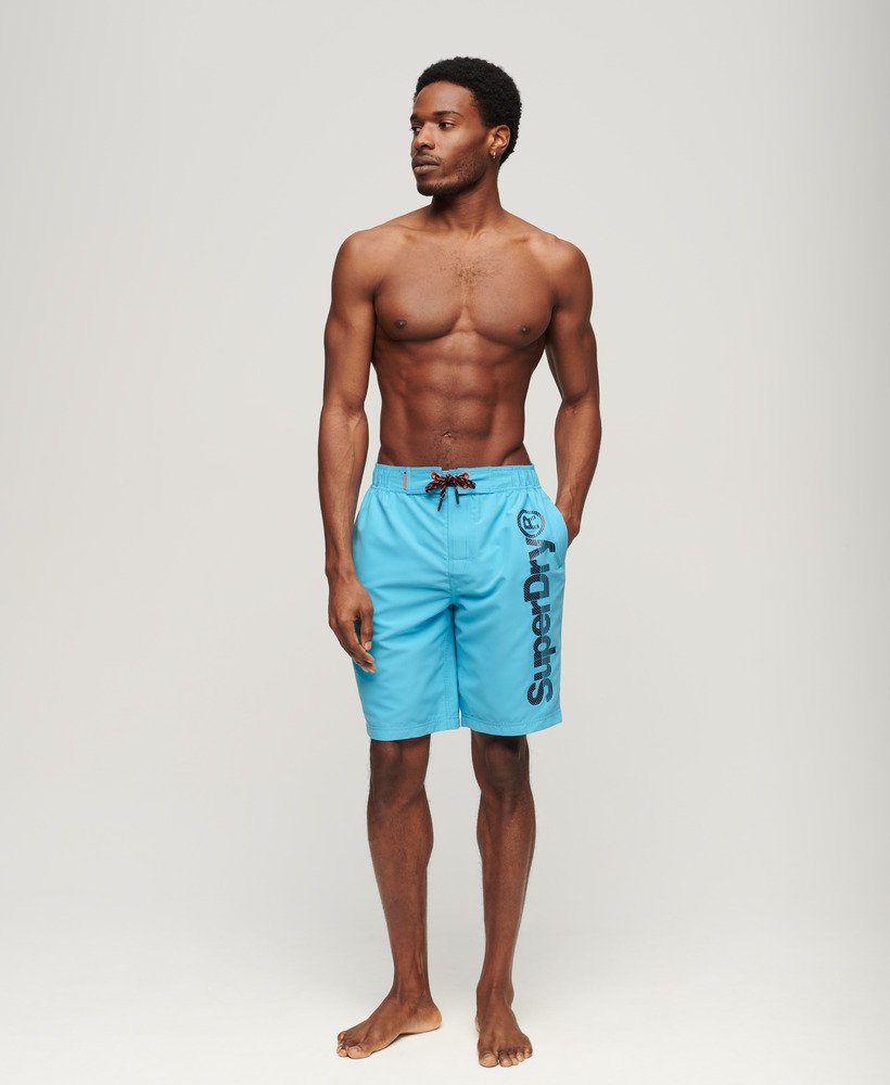 klassieke boardshorts in oceaanblauw