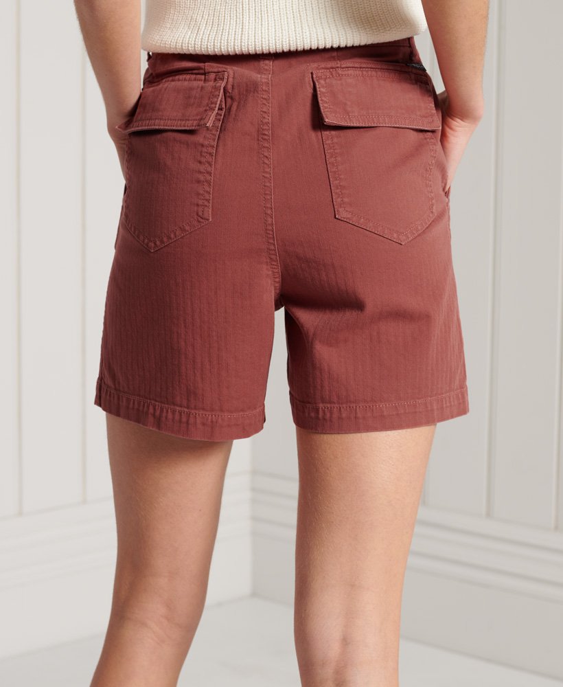 utilityshorts in roodbruin