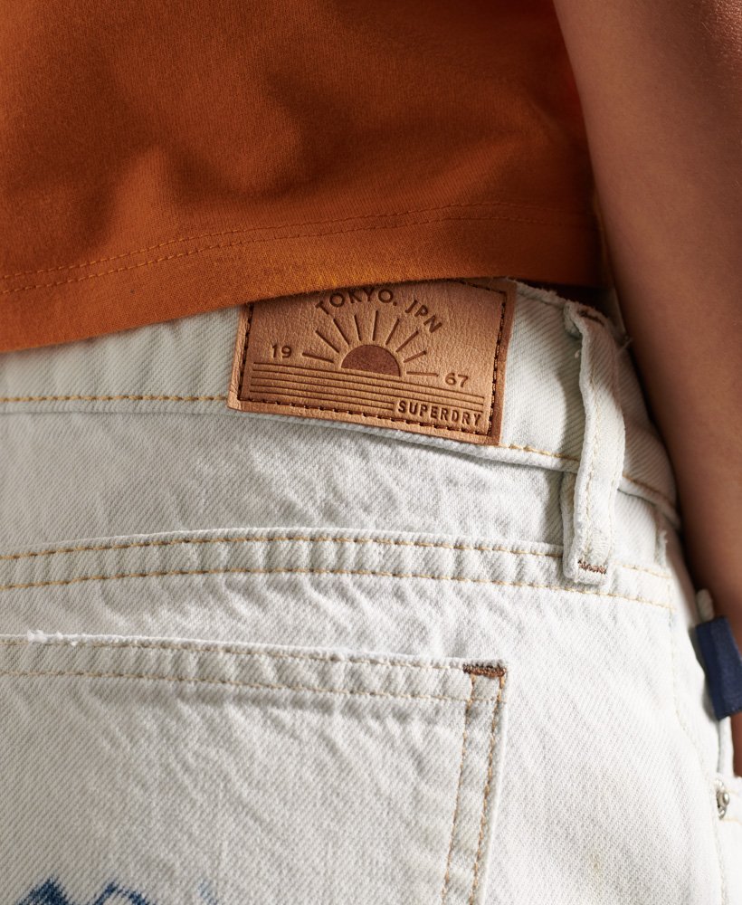 korte shorts met hoge taille in gebleekt wit tie-dye