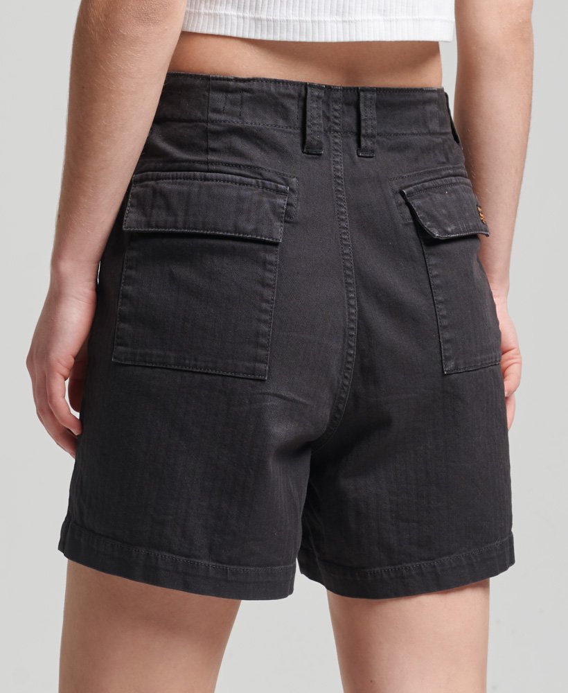 vintage utility shorts in zwart