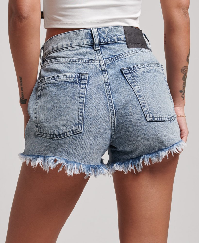 high rise denim shorts van organic cotton studios in gewassen indigo