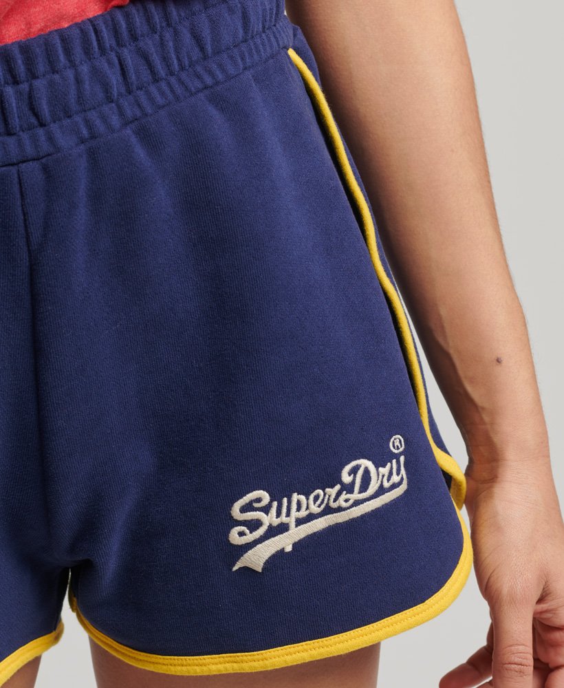 vintage logo college shorts in diep marineblauw