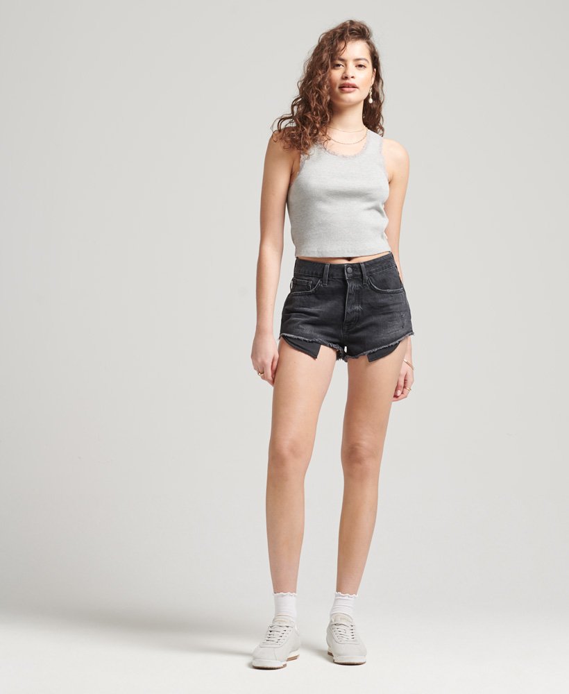 vintage high-rise afgesneden shorts in wolcott black stone.