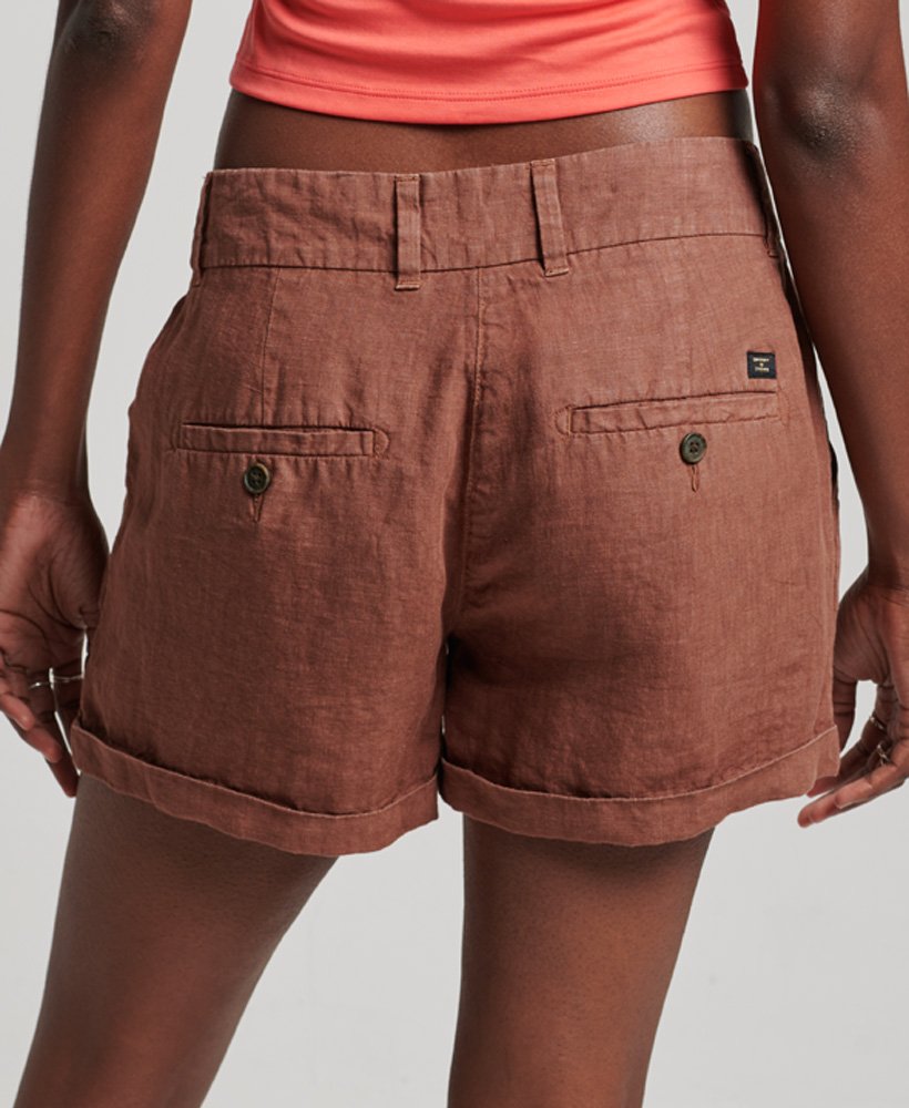 overgeverfde linnen shorts in nootmuskaatbruin