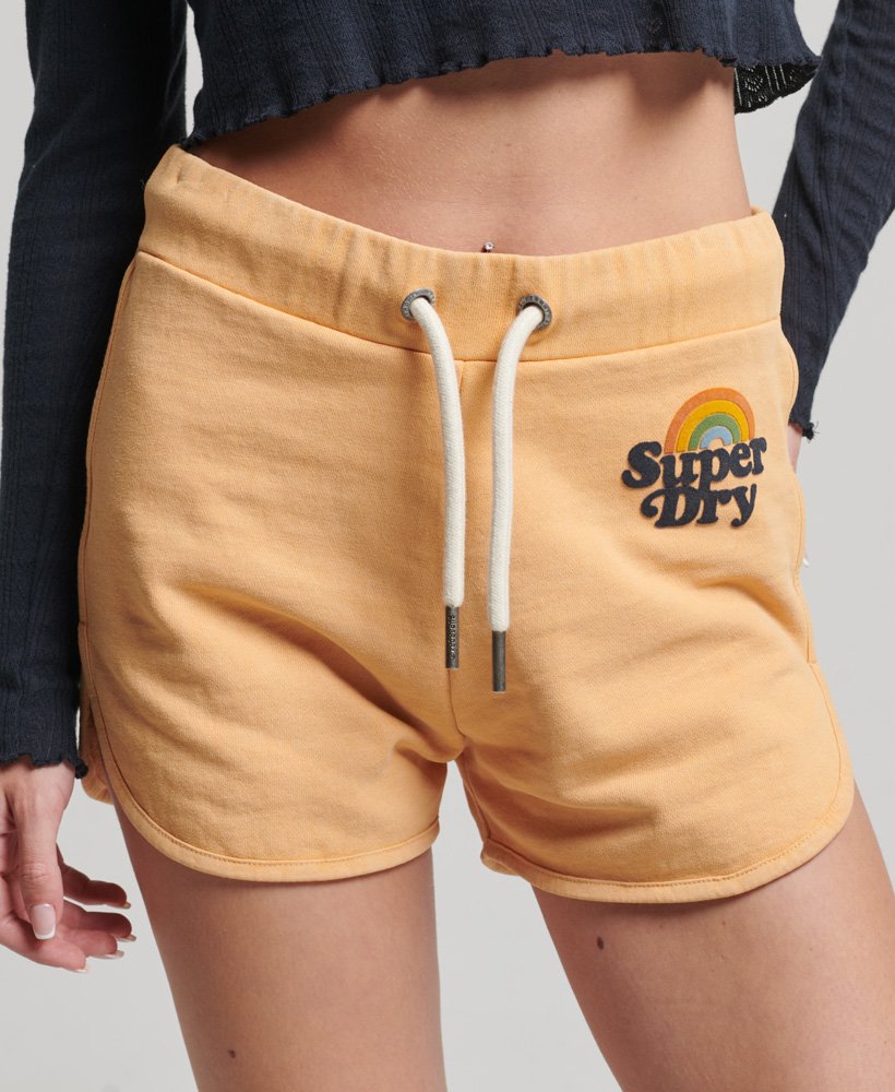 regenboogshorts in gedroogd kleibruin