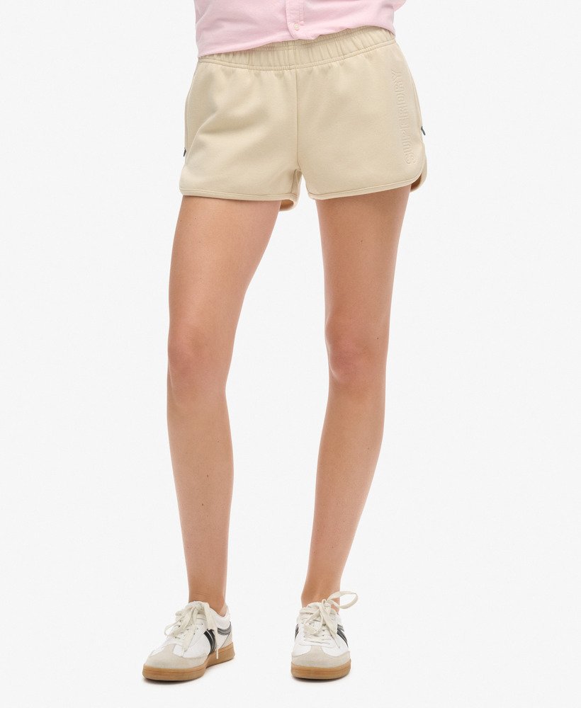 sports tech racer shorts in pelican beige