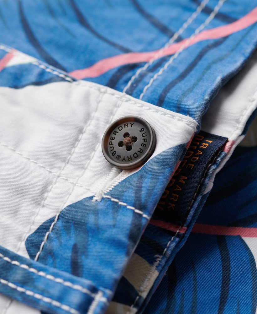 chino hot shorts in optic coral paradise