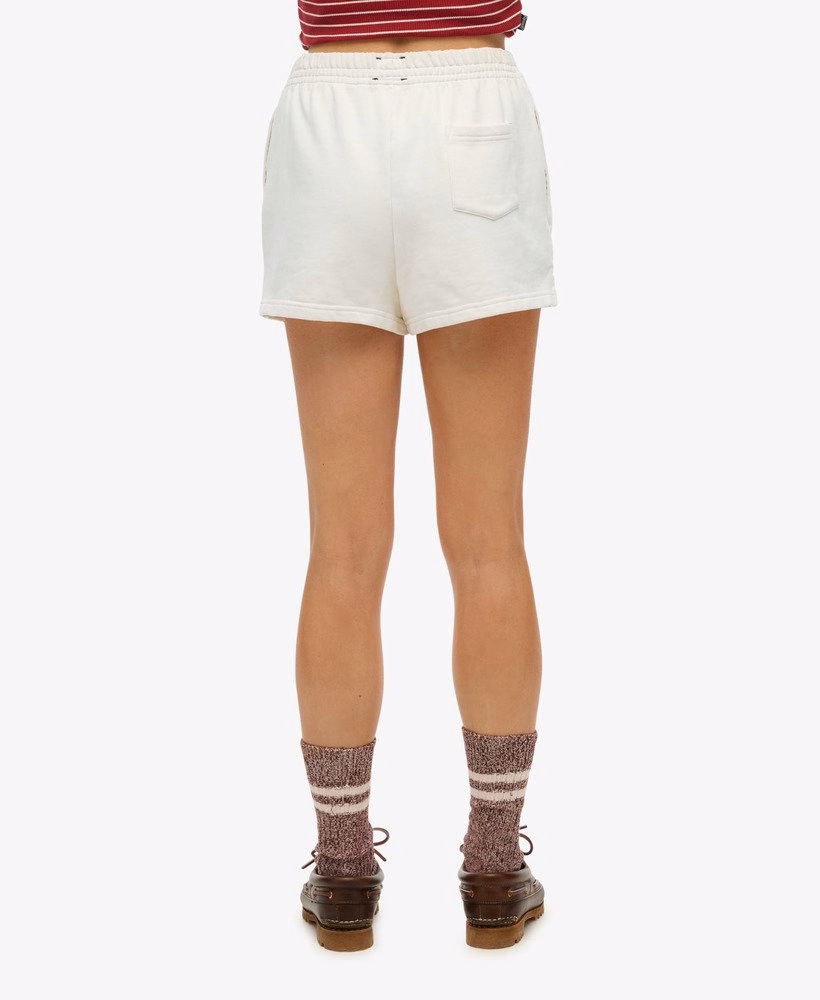 Athletic Essentials shorts met tonale borduursels