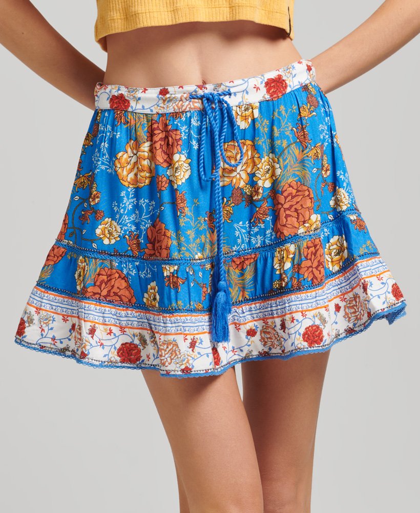 vintage minirok met versieringen in blauwe bloemenprint
