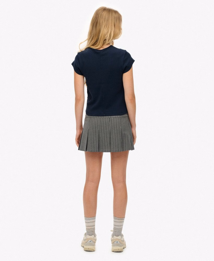Minirok met krijtstreepjes en plooien