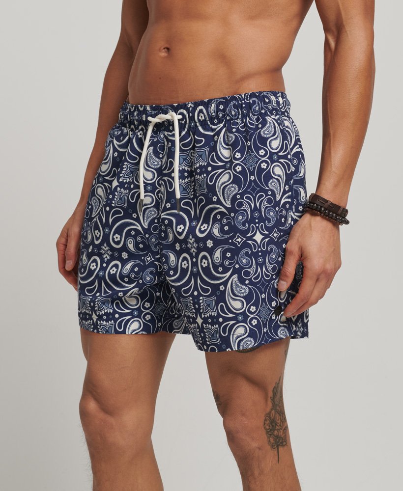 gerecyclede zwembroek met spiegelende marineblauwe paisleyprint