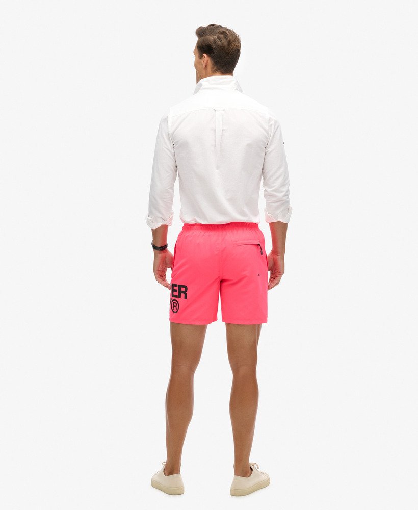 sportswear logo 17-inch gerecyclede zwembroek in shocking pink
