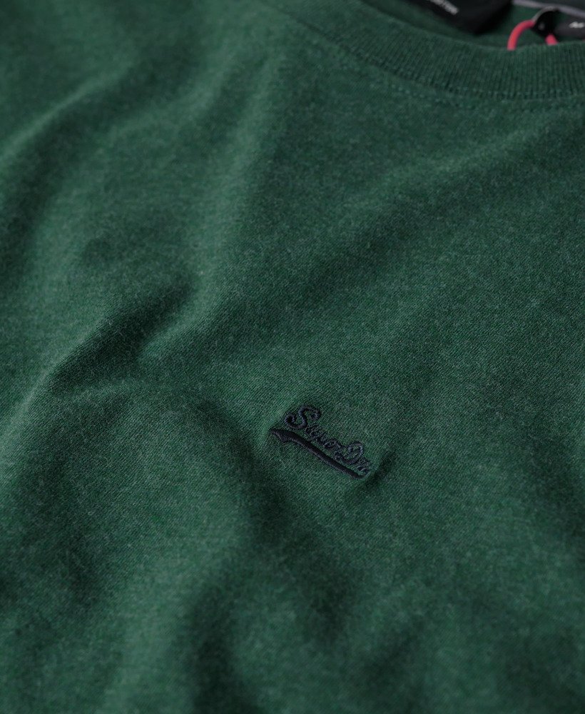 essential t-shirt met klein logo van biologisch katoen in buck green marl.
