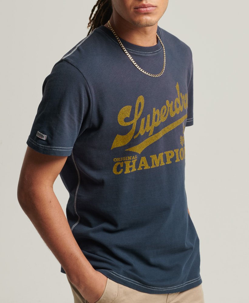 limited edition vintage 04 rework classic t-shirt in donkerblauw