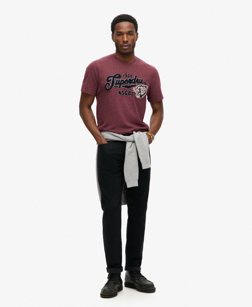 vintage college t-shirt in scriptstijl in port marl