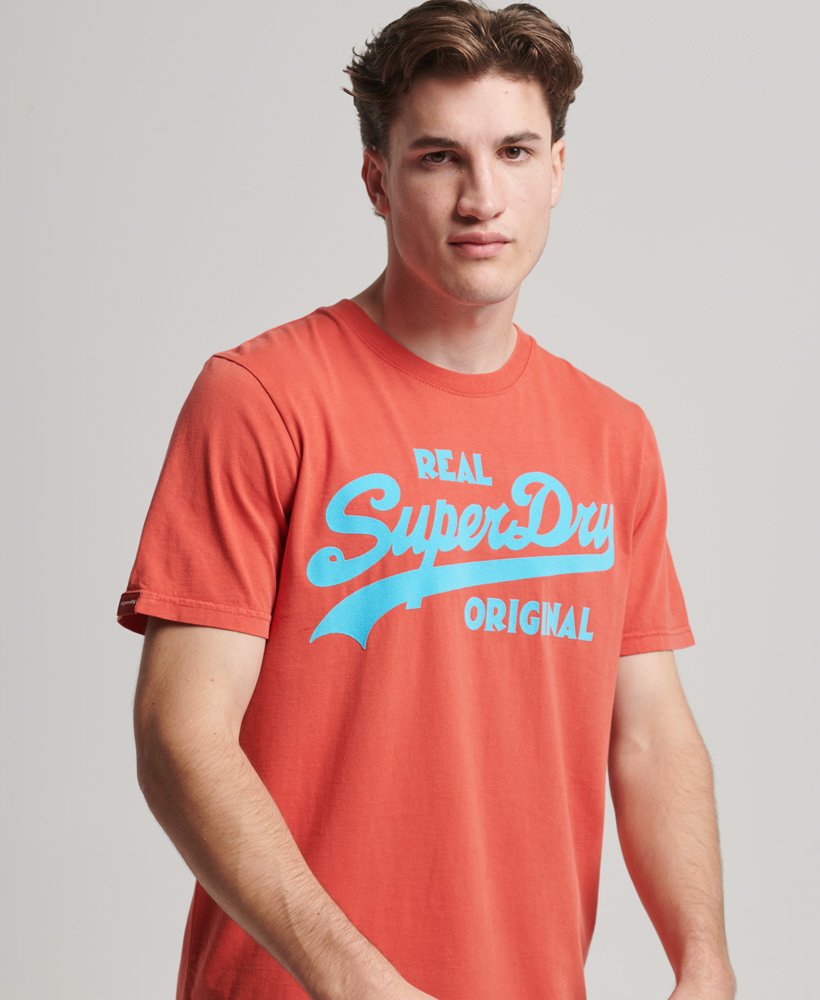 vintage logo neon t-shirt in amerikaans rood