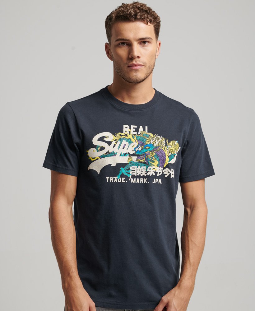 t-shirt met japans grafisch logo in eclipse navy